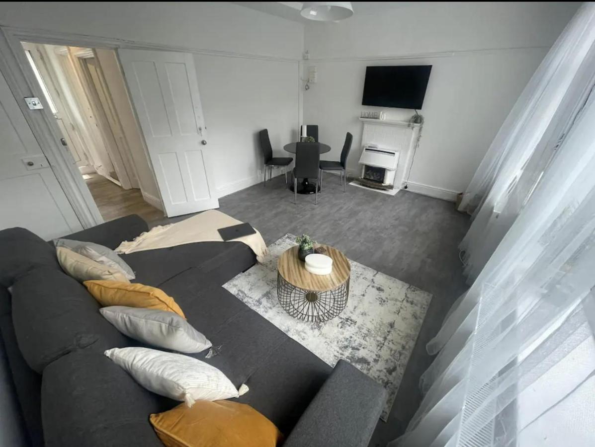 Charming 2 Bed Flat On Tower Bridge Lejlighed London Eksteriør billede