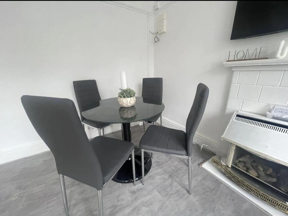 Charming 2 Bed Flat On Tower Bridge Lejlighed London Eksteriør billede